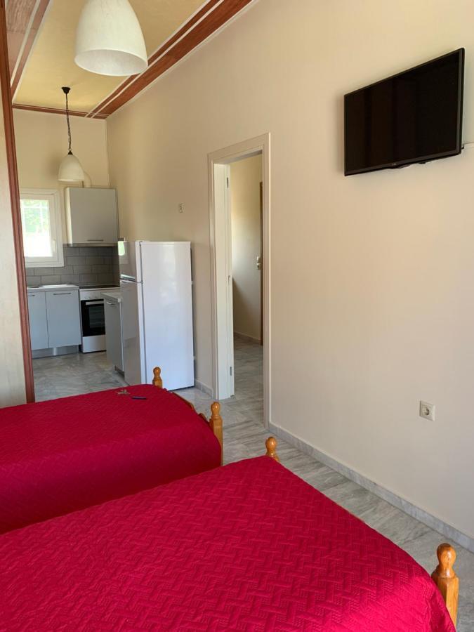 Kouzelis Apartments Kanatádhika 외부 사진